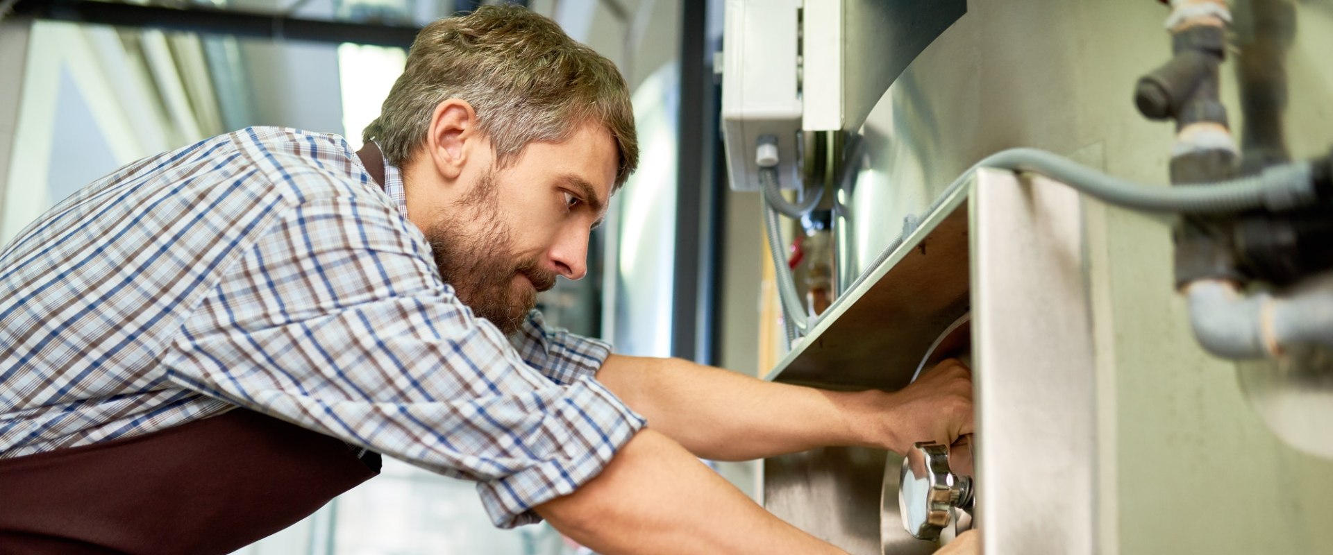 What is the difference between servicing and repair?