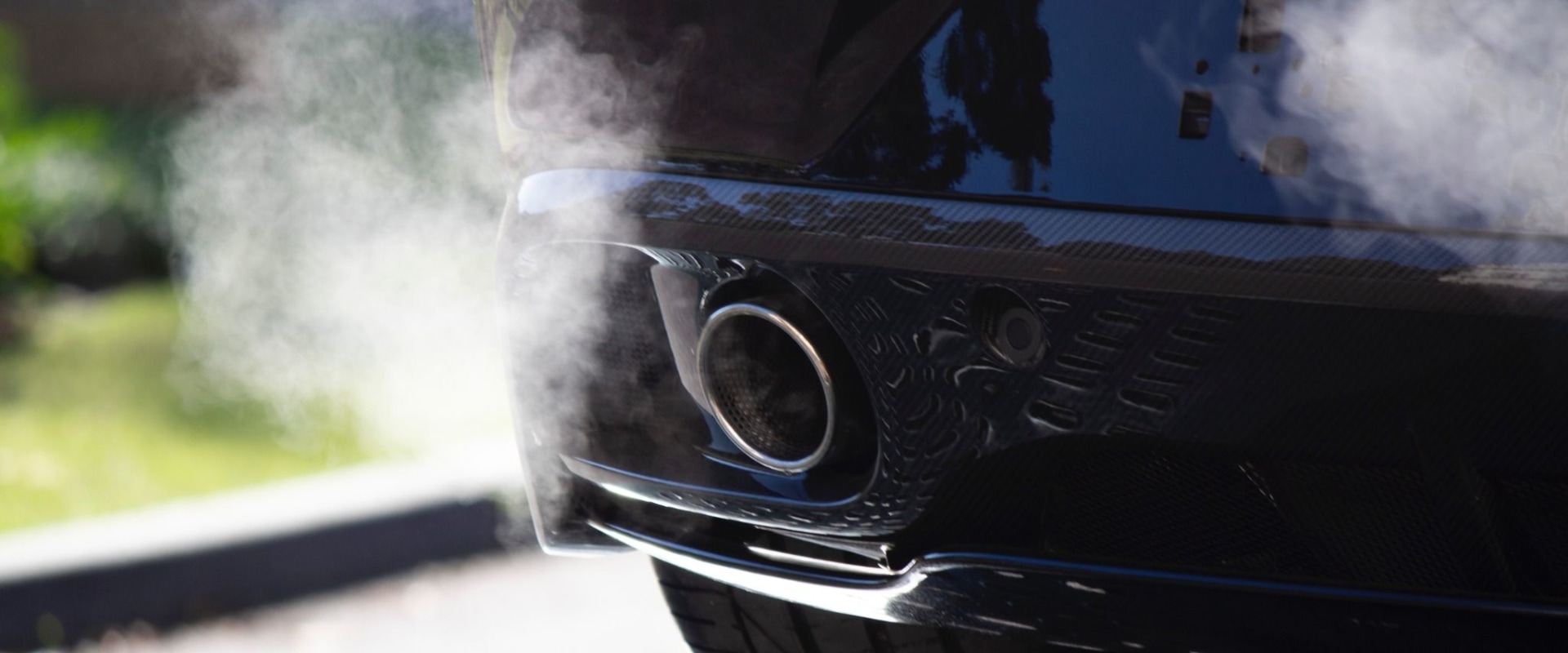 What are signs of exhaust problems?